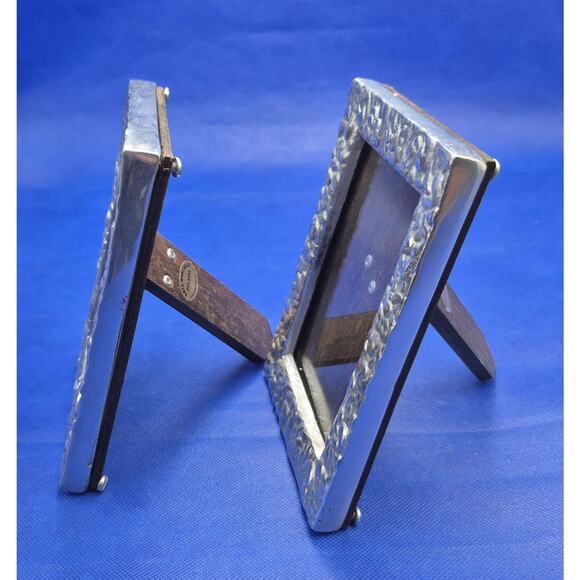 Two Vtg Arte Giancarlo Honduras Pewter Photo Frames Curlicues Wood Back 7x5" - Picture 3 of 9
